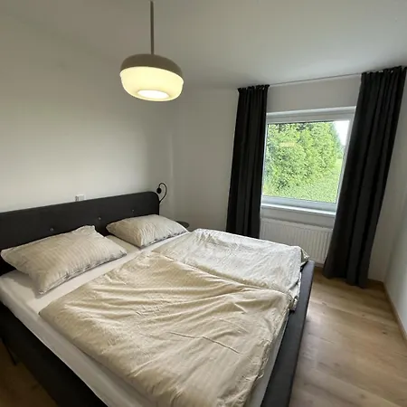 Geschmackvolle Wohnung In Katsdorf Im 1Og, Modern Und Bequem Exterior photo