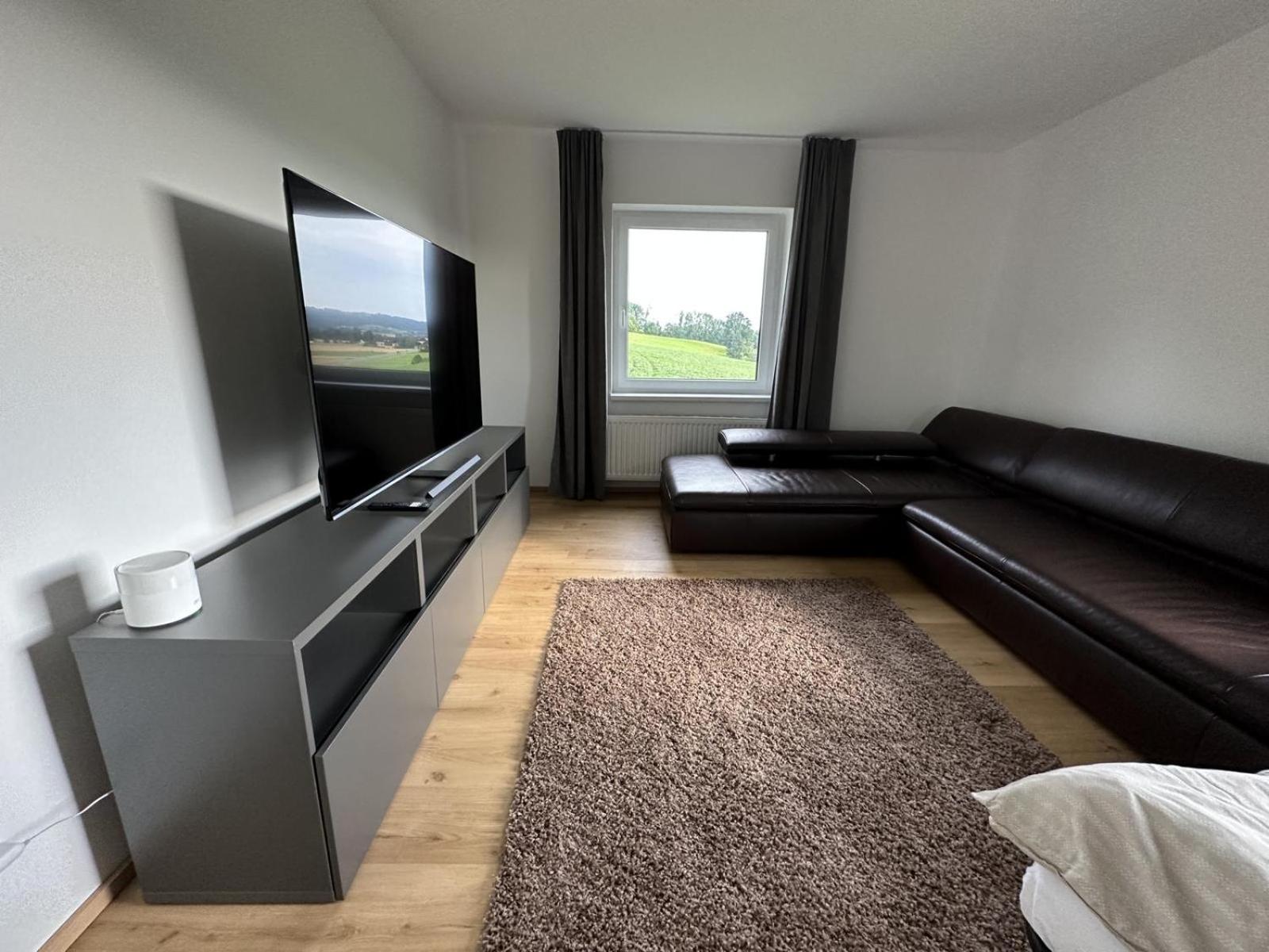 Geschmackvolle In Im 1og, Modern Und Bequem Appartement