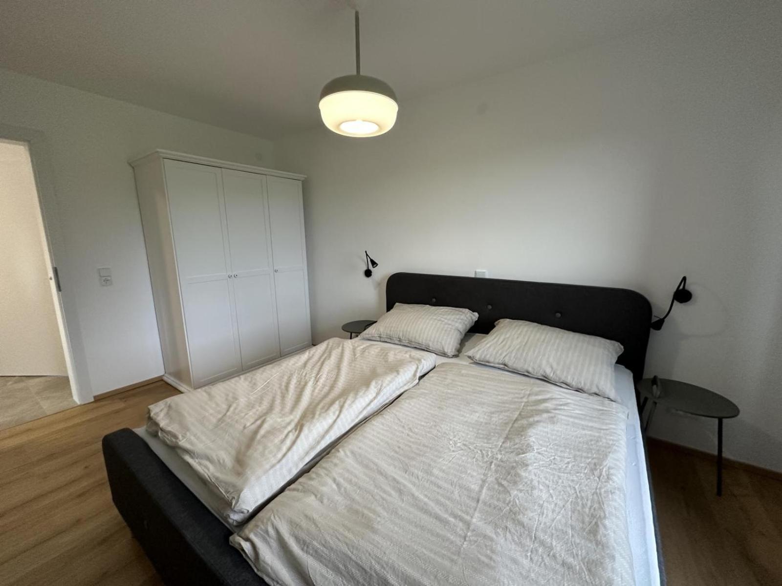 Geschmackvolle In Im 1og, Modern Und Bequem Katsdorf