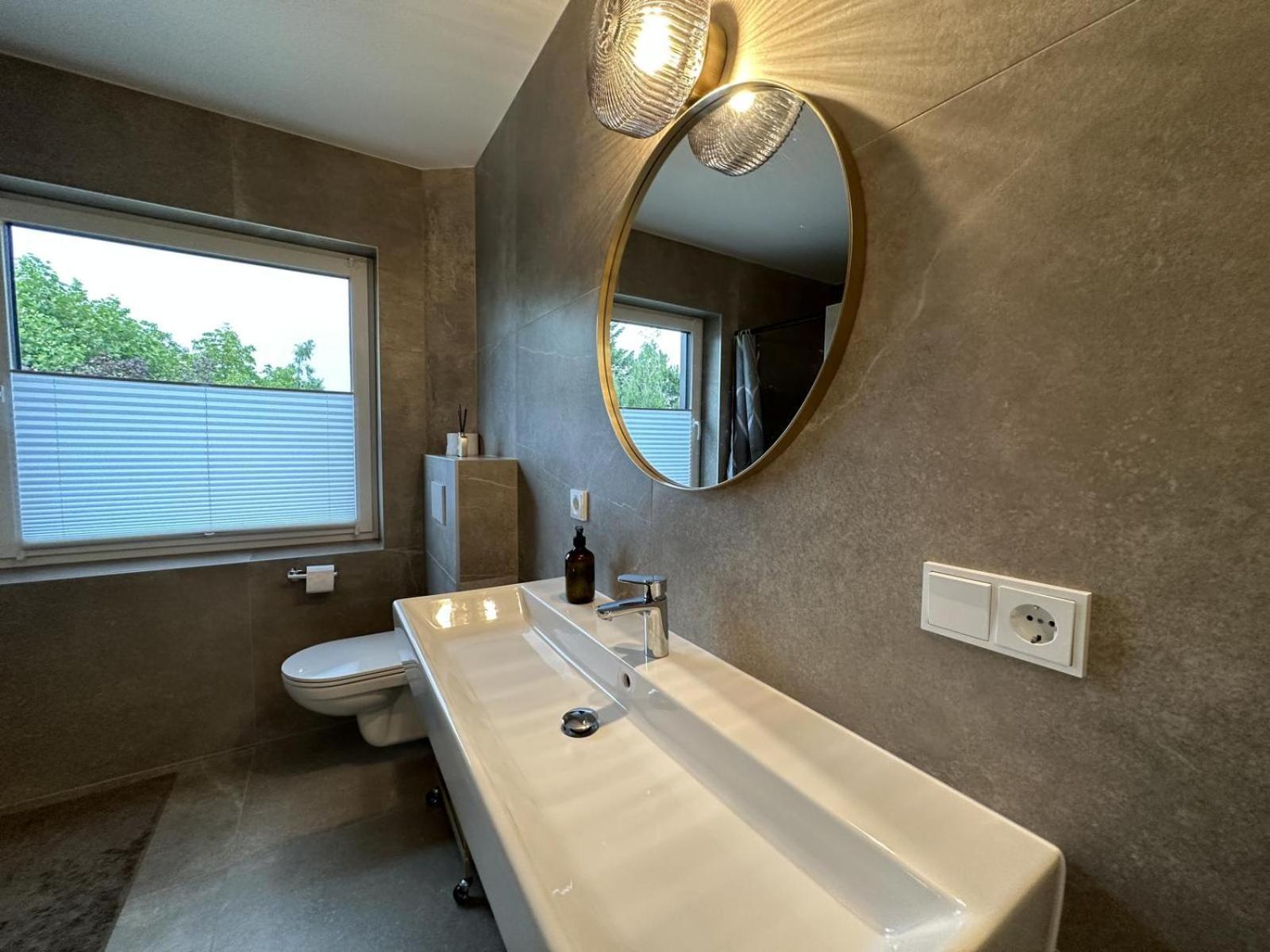 Apartment Geschmackvolle In Im 1og, Modern Und Bequem