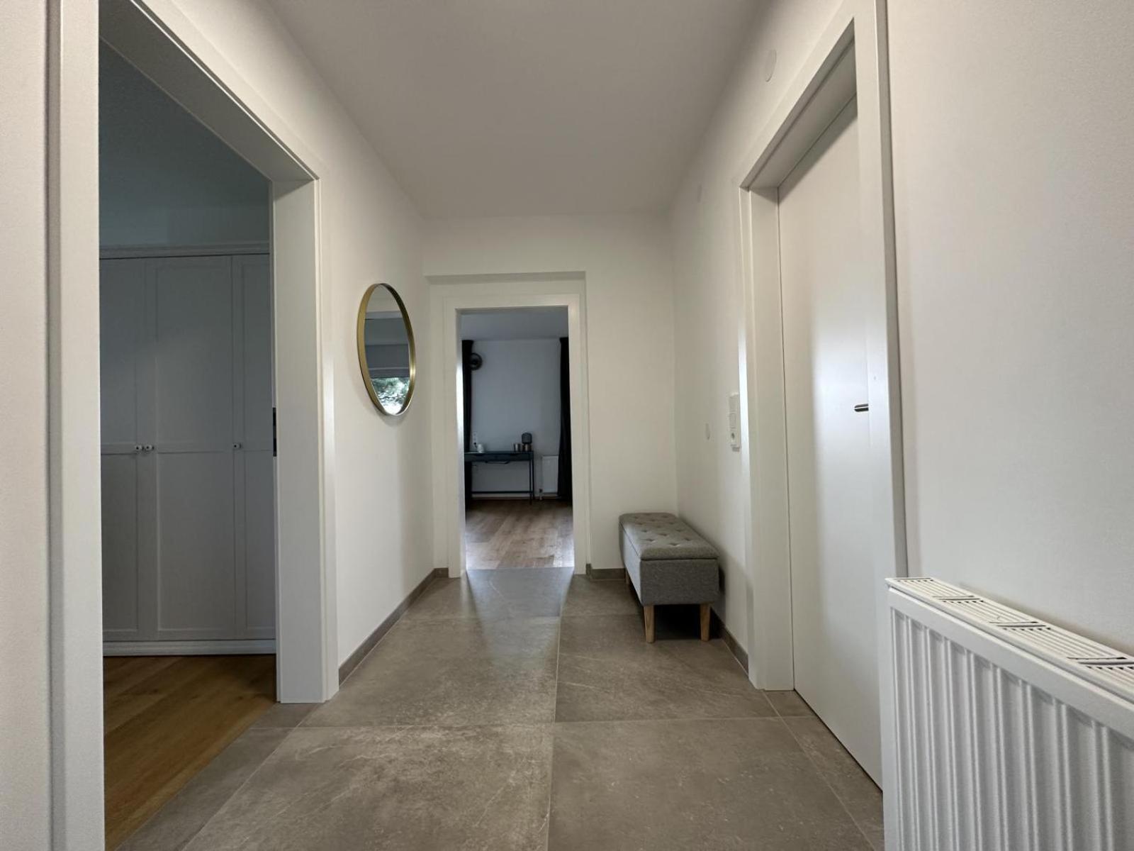Geschmackvolle In Im 1og, Modern Und Bequem Apartment